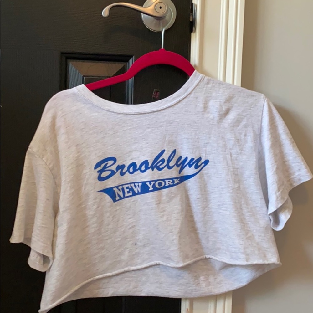cropped brandy melville tee